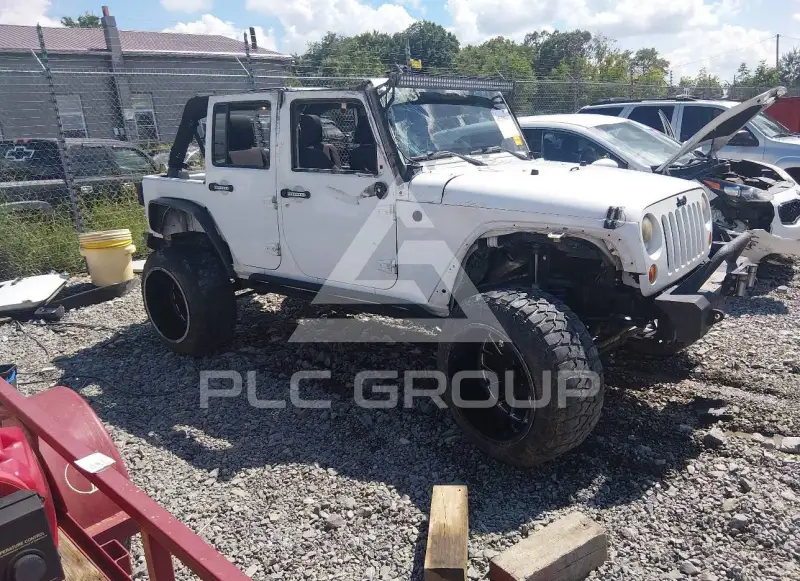 2013 Jeep WRANGLER фото