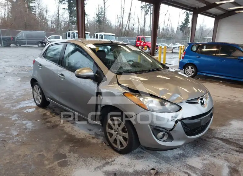 2013 Mazda 2 (Demio) фото