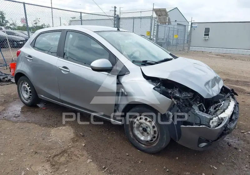 2013 Mazda 2 (Demio) photo
