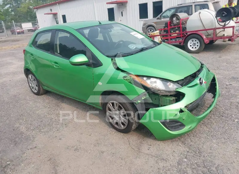 2013 Mazda 2 фото