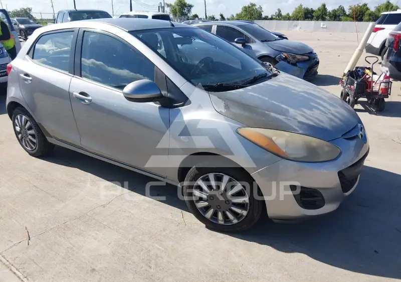 2013 Mazda 2 фото