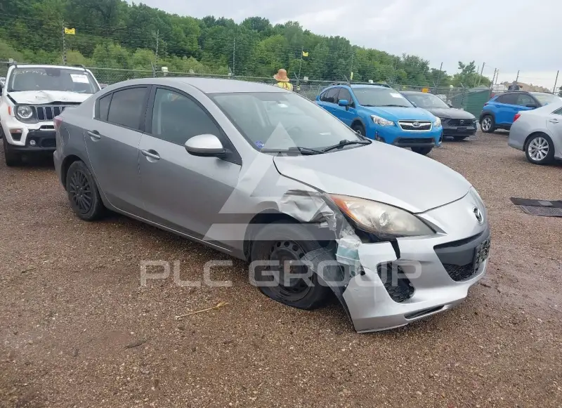 2013 Mazda 3 фото