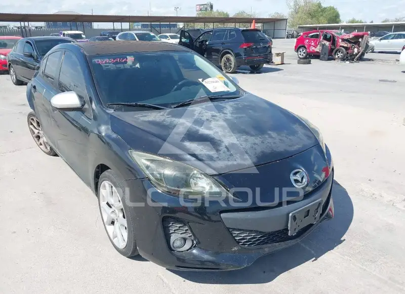 2013 Mazda 3 photo