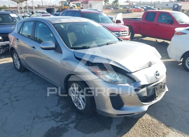 2013 Mazda 3 фото