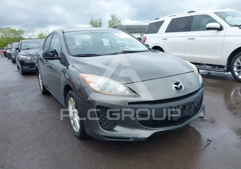 2013 Mazda 3 фото