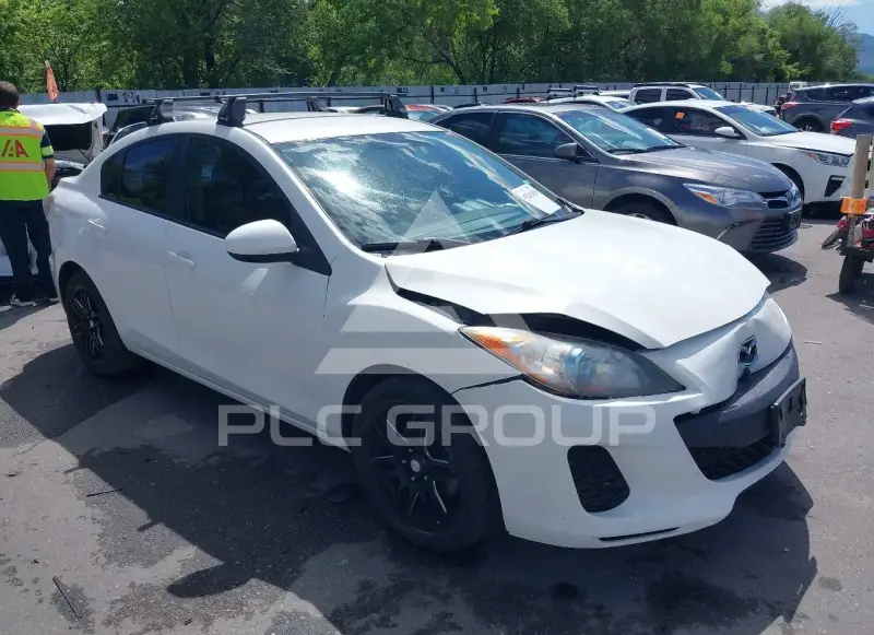2013 Mazda 3 фото
