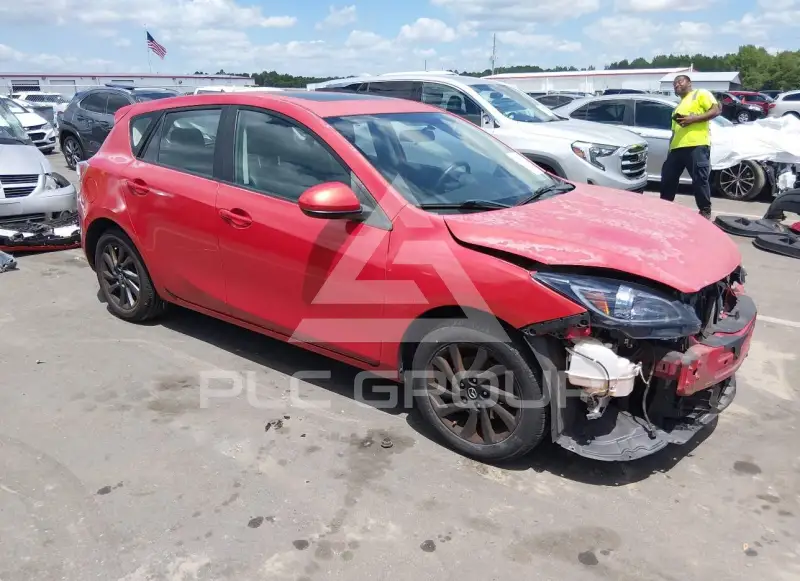 2013 Mazda 3 photo