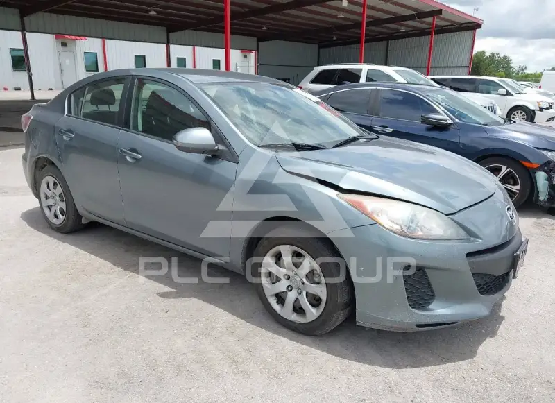 2013 Mazda 3 фото