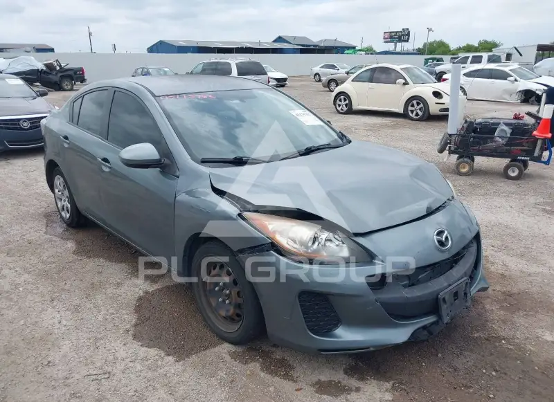 2013 Mazda 3 фото