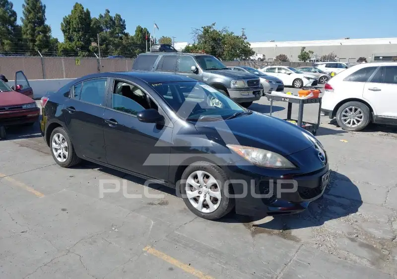 2013 Mazda 3 фото