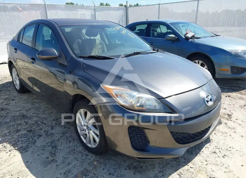 2013 Mazda 3 фото