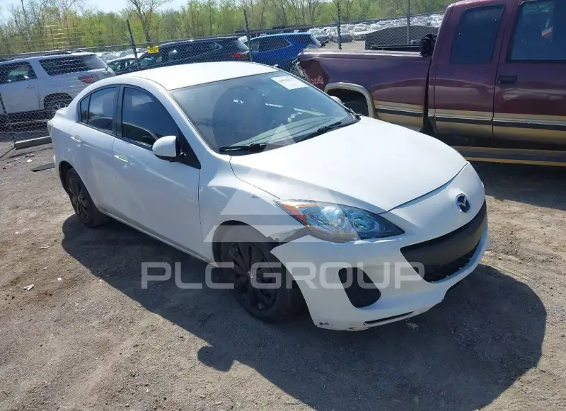 2013 Mazda 3 фото