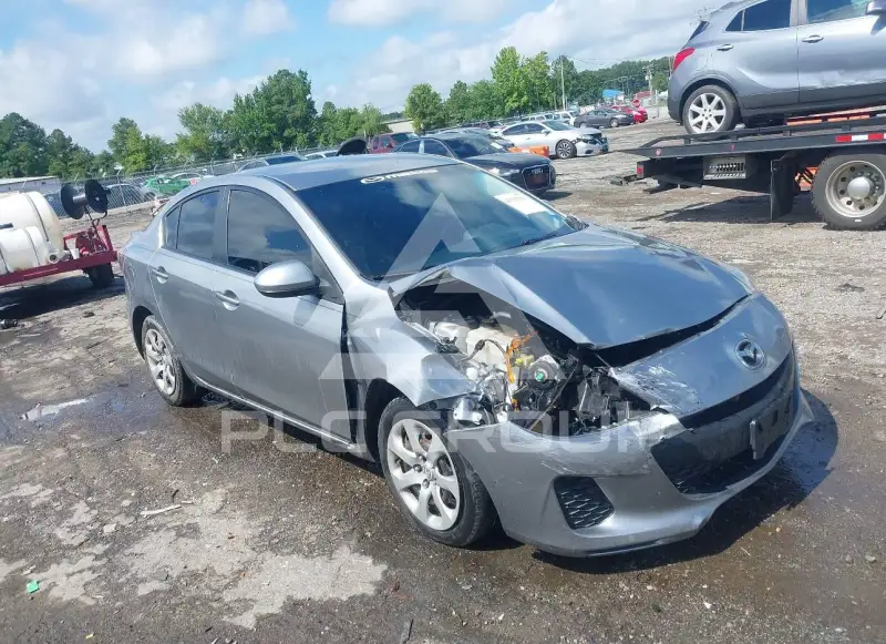 2013 Mazda 3 фото