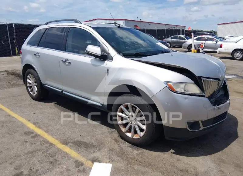 2013 Lincoln MKX photo