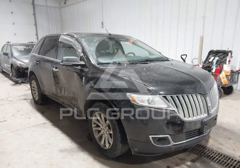 2013 Lincoln MKX photo