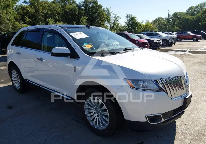 2013 Lincoln MKX photo