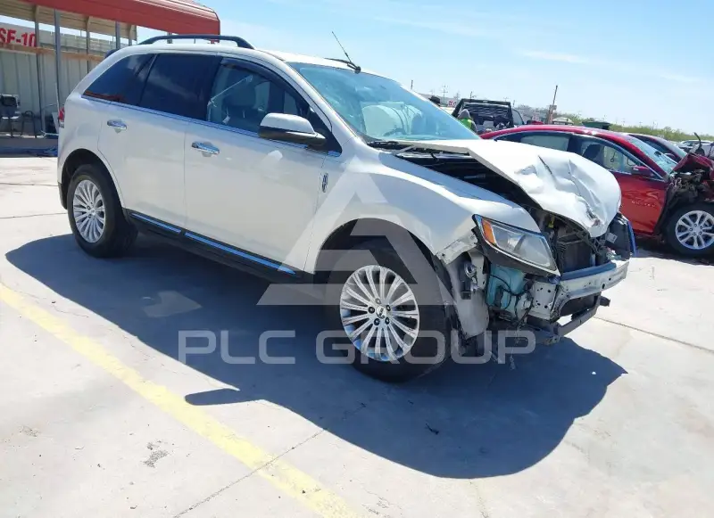 2013 Lincoln MKX photo