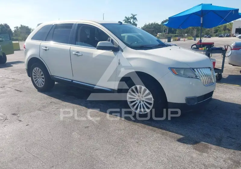 2013 Lincoln MKX photo