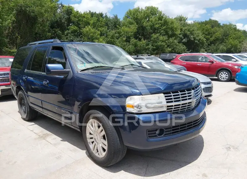 2013 Lincoln NAVIGATOR фото