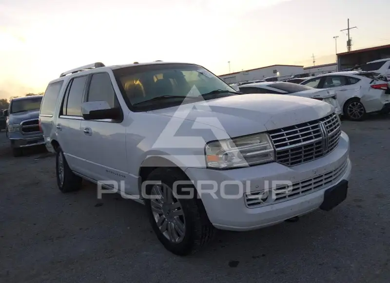 2013 Lincoln NAVIGATOR фото
