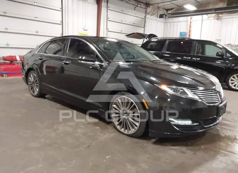 2013 Lincoln MKZ photo