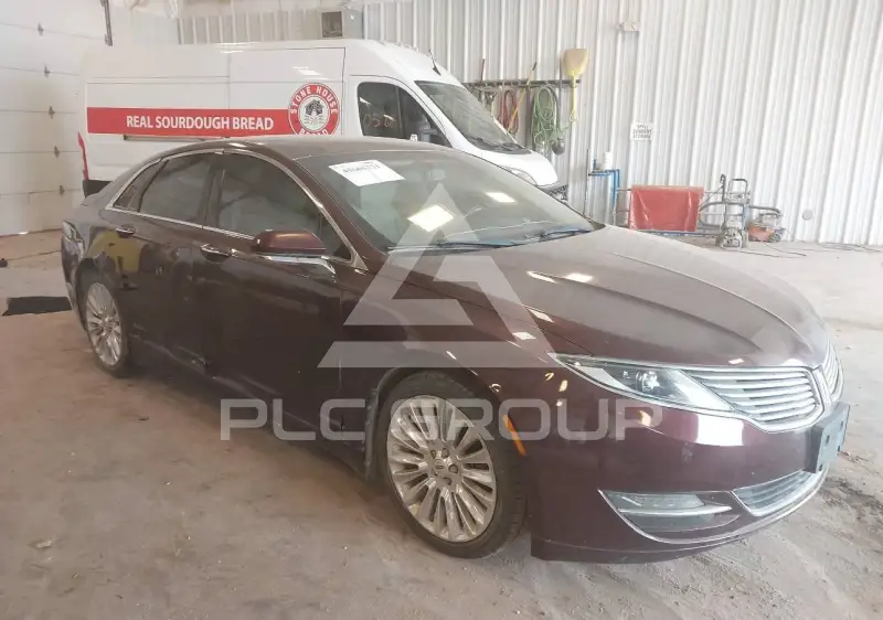 2013 Lincoln MKZ photo