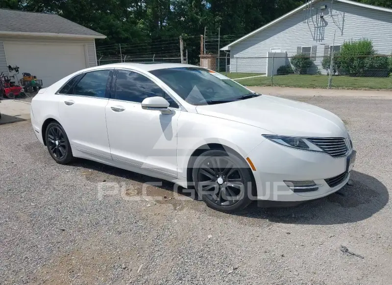 2013 Lincoln MKZ photo