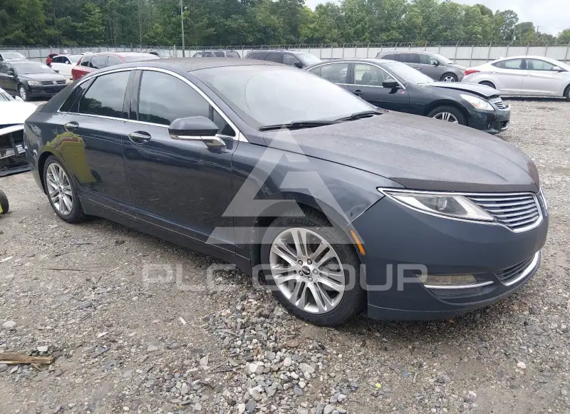 2013 Lincoln MKZ photo
