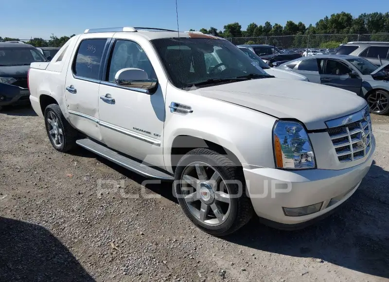 2013 Cadillac ESCALADE фото