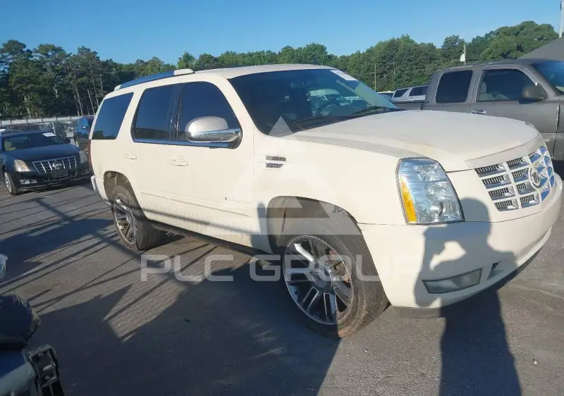 2013 Cadillac ESCALADE фото