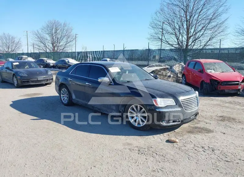 2013 Chrysler 300 фото