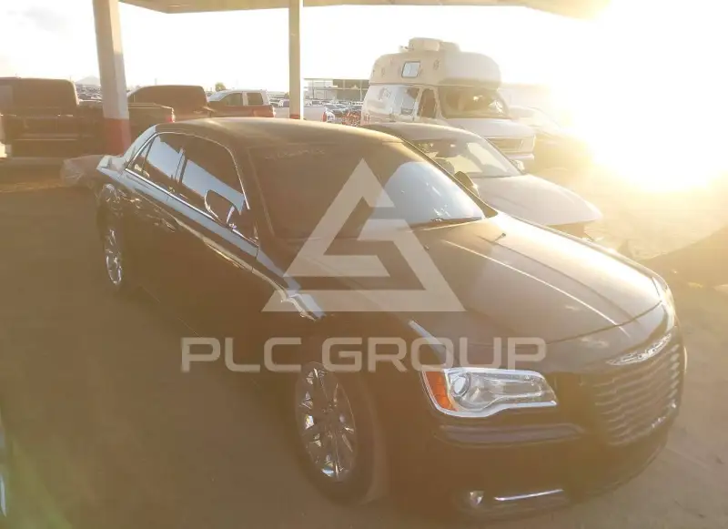 2013 Chrysler 300 photo