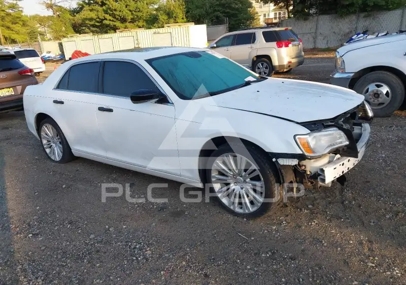2013 Chrysler 300 фото