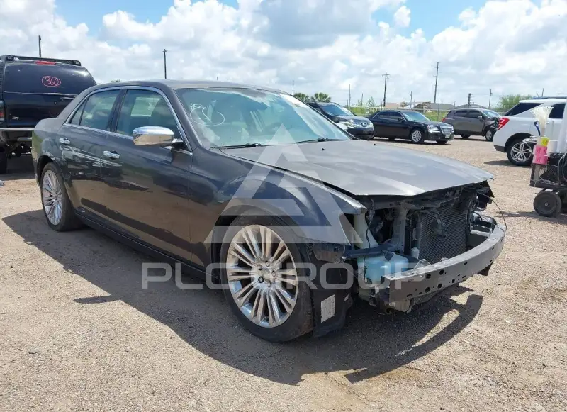 2013 Chrysler 300 фото