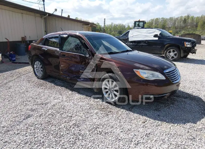 2013 Chrysler 200 фото