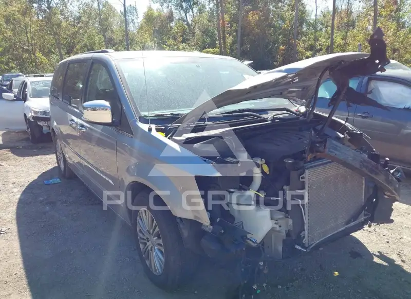2013 Chrysler TOWN & COUNTRY фото