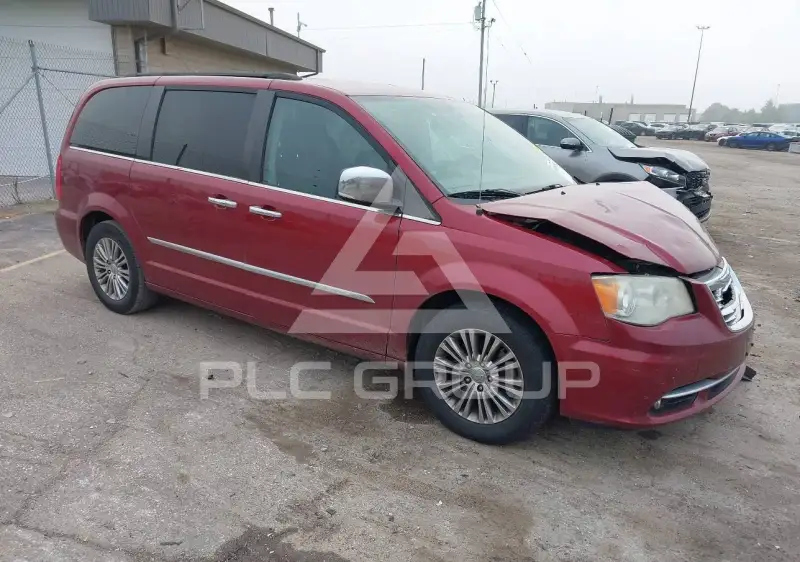 2013 Chrysler TOWN & COUNTRY фото