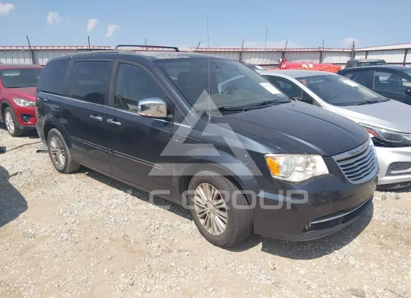 2013 Chrysler TOWN & COUNTRY фото