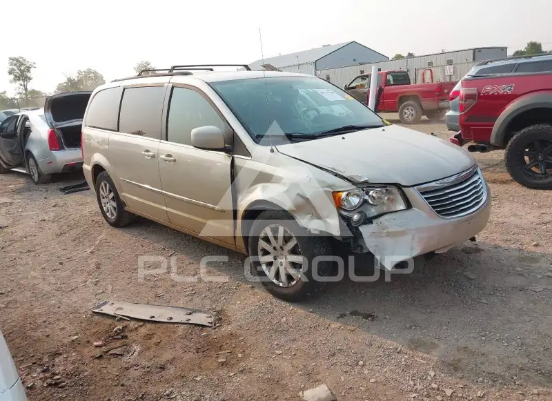 2013 Chrysler TOWN & COUNTRY фото