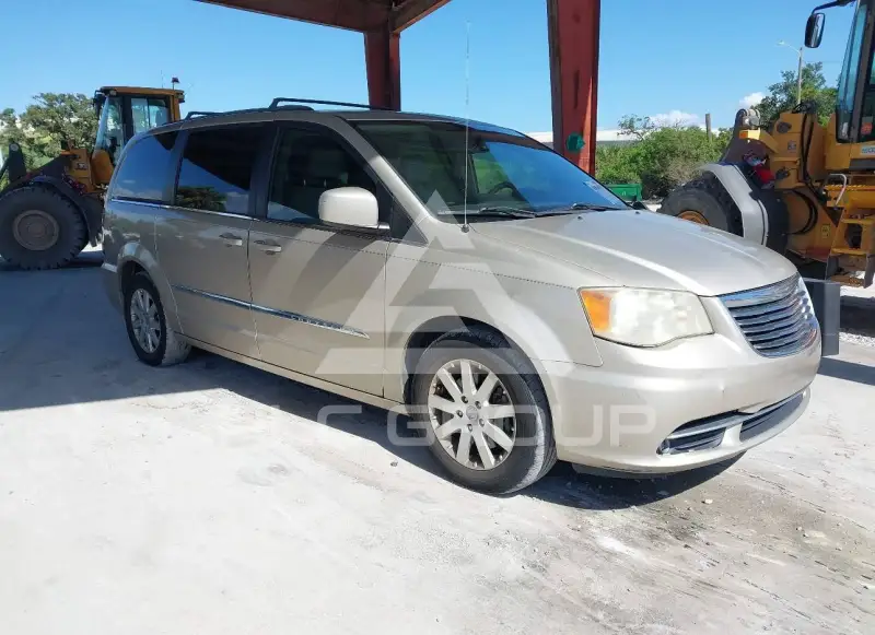 2013 Chrysler TOWN & COUNTRY фото