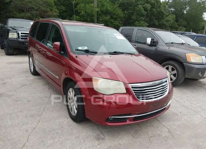 2013 Chrysler TOWN & COUNTRY фото