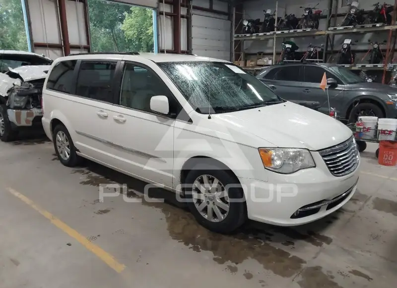 2013 Chrysler TOWN & COUNTRY photo