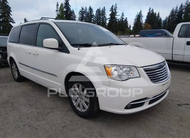 2013 Chrysler TOWN & COUNTRY photo