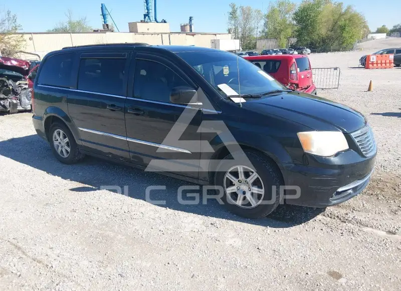 2013 Chrysler TOWN & COUNTRY фото