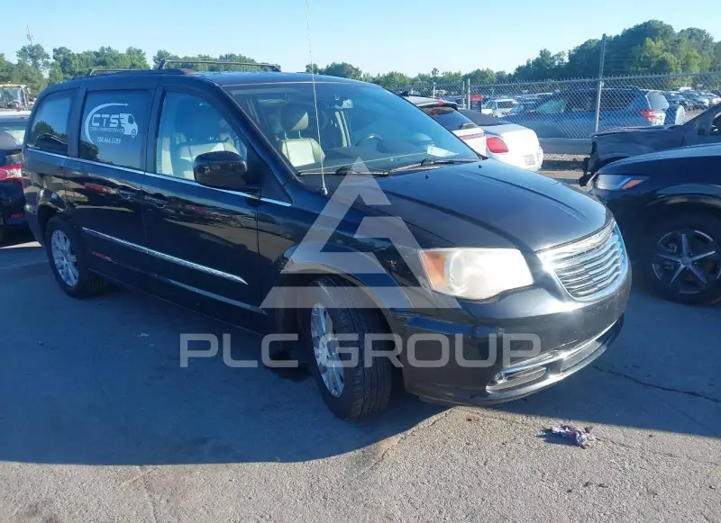 2013 Chrysler TOWN & COUNTRY фото