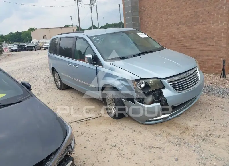 2013 Chrysler TOWN & COUNTRY фото