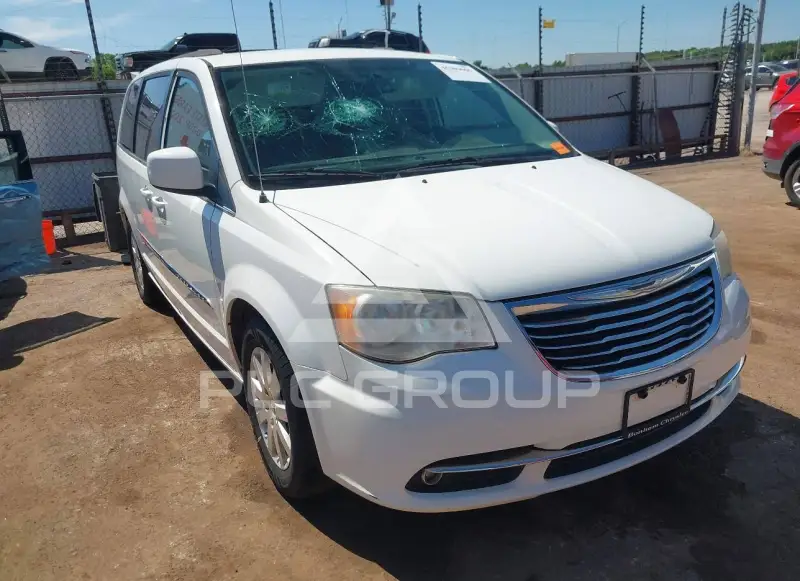 2013 Chrysler TOWN & COUNTRY photo