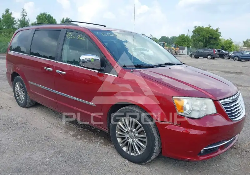 2013 Chrysler TOWN & COUNTRY photo