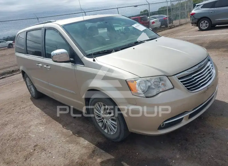 2013 Chrysler TOWN & COUNTRY photo