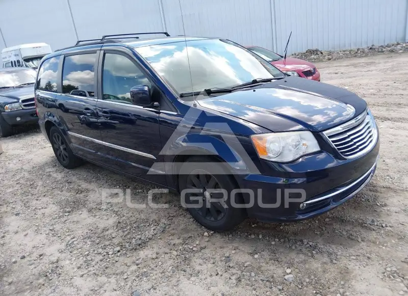 2013 Chrysler TOWN & COUNTRY photo